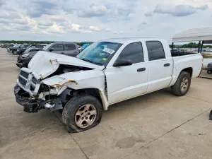 Dodge Dakota 3.7L 6 2006