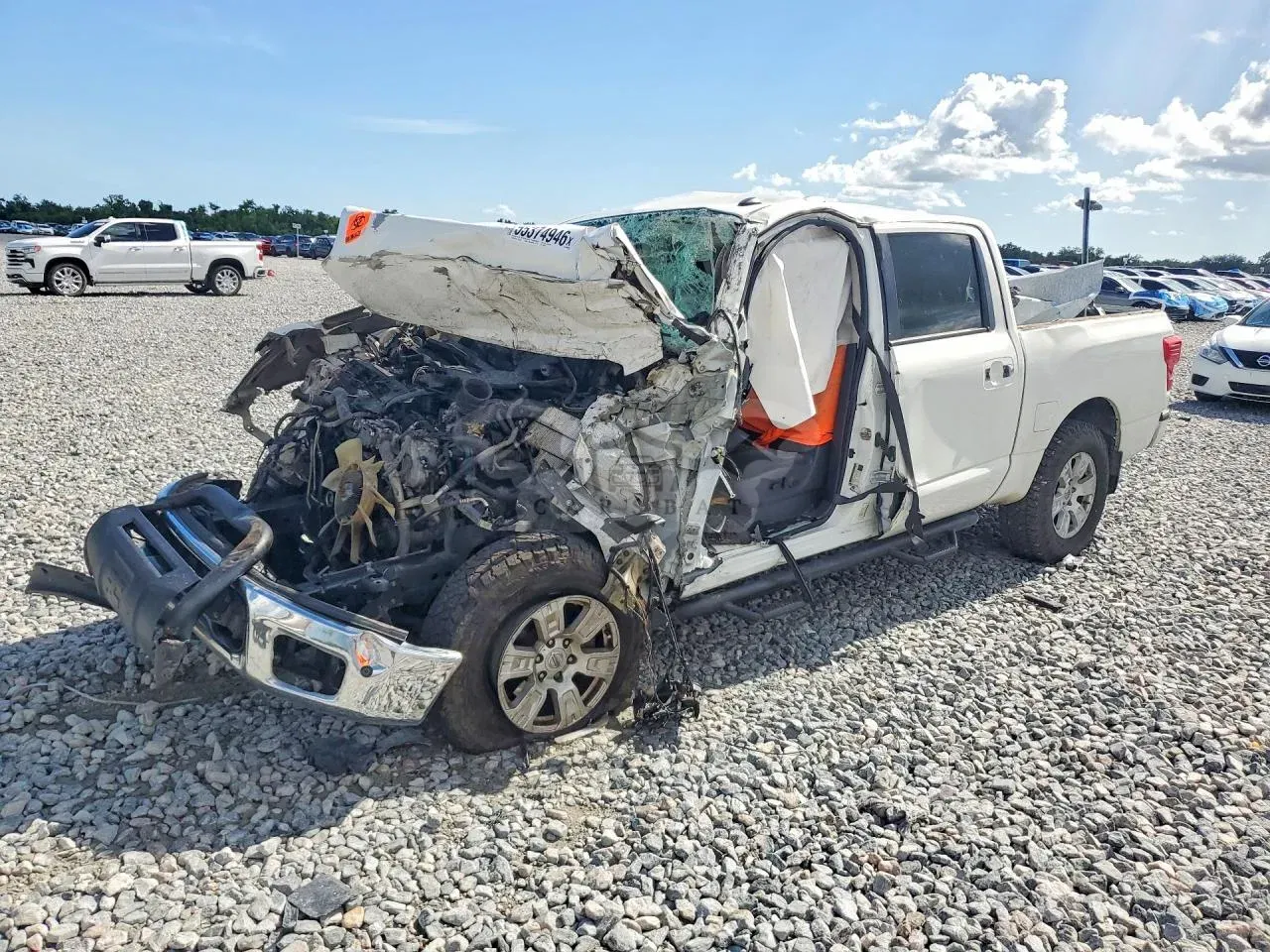 Nissan Titan 5.6L 8 2019