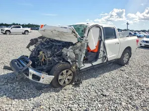 Nissan Titan 5.6L 8 2019
