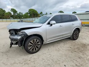 Volvo XC90 2.0L 4 2021