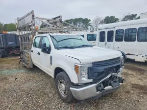 Ford F-350 6.2L 8 2018