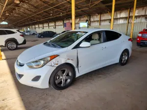 Hyundai Elantra 1.8L 4 2013