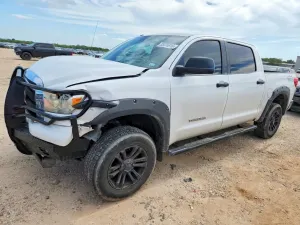 Toyota Tundra 4.6L 8 2013
