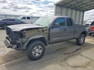Toyota Tacoma 2.7L 4 2019