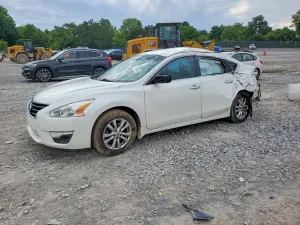 Nissan Altima 2.5L 4 2015