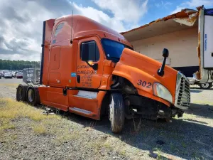 Freightliner Cascadia 14.8L 6 2013