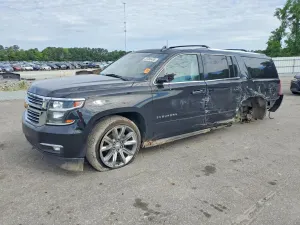Chevrolet Suburban 5.3L 8 2015