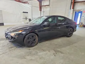 Hyundai Elantra 2.0L 4 2023
