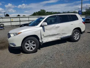 Toyota Highlander 3.5L 6 2013