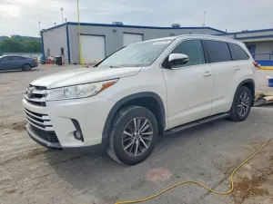Toyota Highlander 3.5L 6 2018