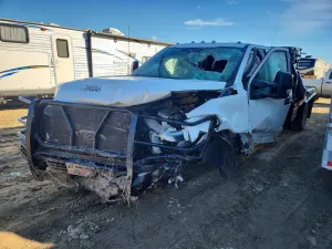 Ford F-350 6.7L 8 2022