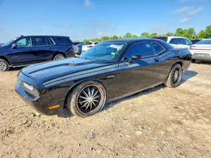 Dodge Challenger 5.7L 8 2012
