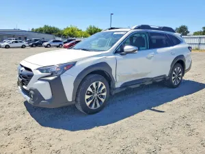 Subaru Outback 2.4L 4 2025