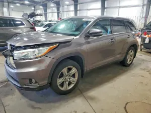 Toyota Highlander 3.5L 6 2014