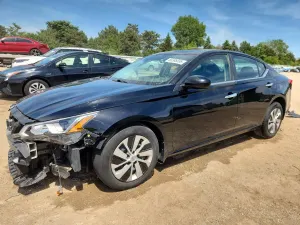 Nissan Altima 2.5L 4 2020