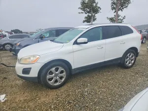 Volvo XC60 3.2L 6 2013