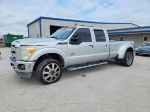 Ford F-350 6.7L 8 2012