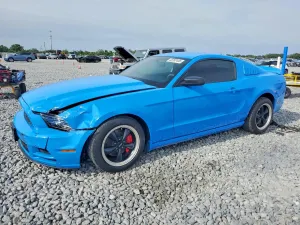 Ford Mustang 3.7L 6 2014