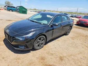 Hyundai Elantra 2.0L 4 2022