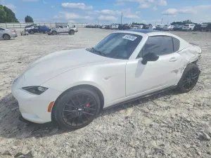 Mazda MX-5 (Miata) 2.0L 4 2023