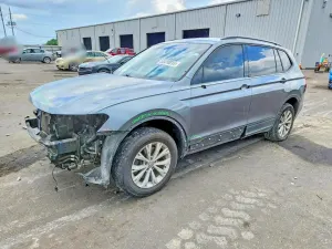 Volkswagen Tiguan 2.0L 4 2018
