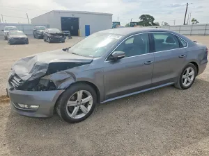 Volkswagen Passat 1.8L 4 2015
