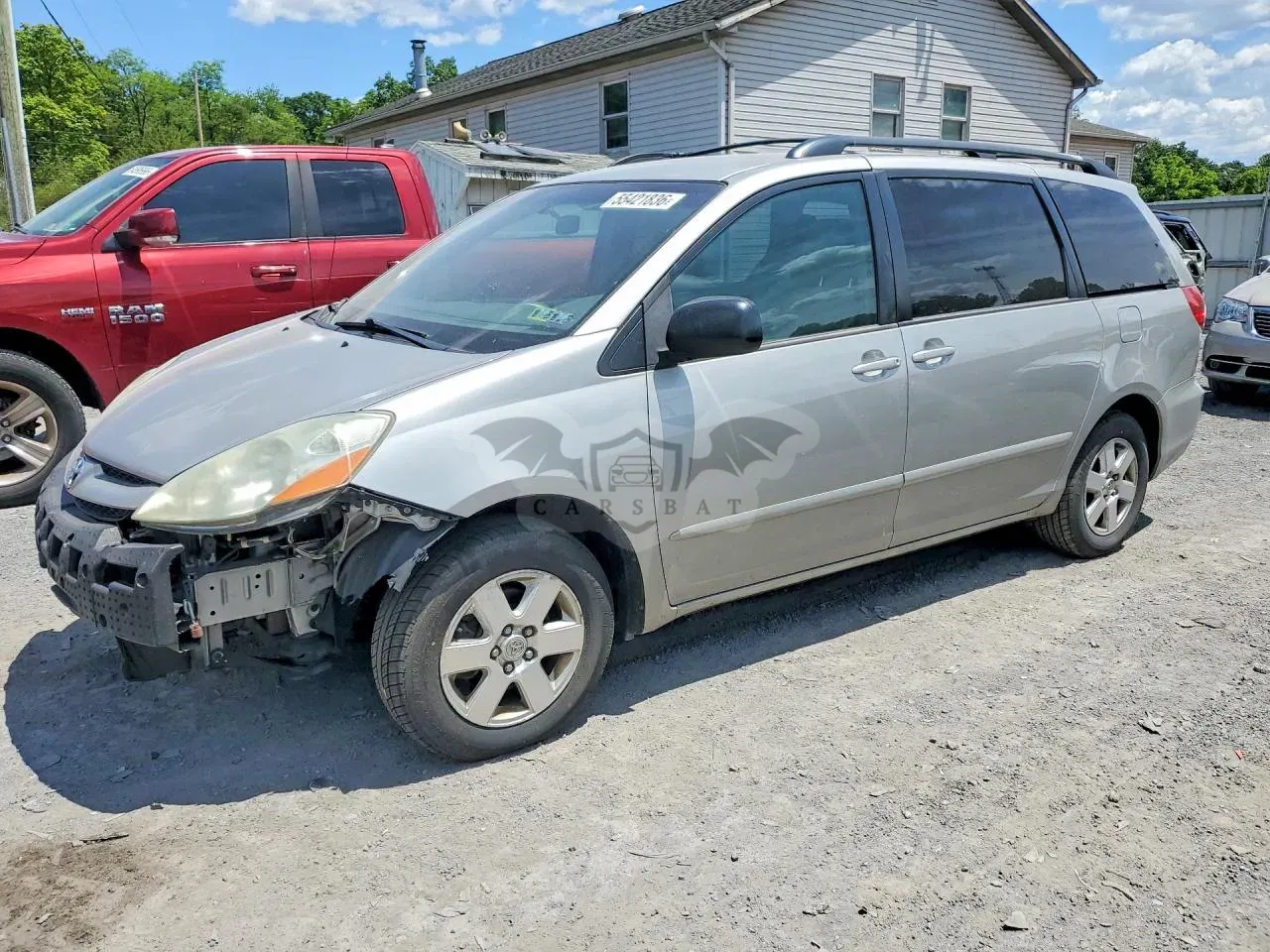 Toyota Sienna 3.5L 6 2010