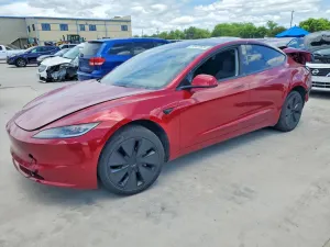 Tesla Model 3 2025
