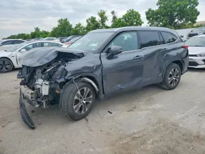 Toyota Highlander 3.5L 6 2021