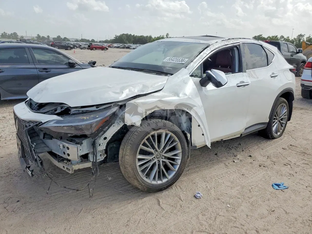 Lexus NX 2025