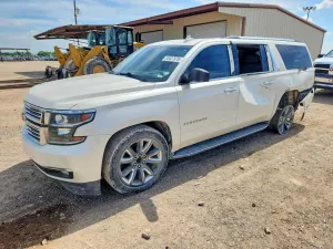 Chevrolet Suburban 5.3L 8 2015