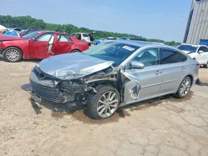 Toyota Avalon 3.5L 6 2015