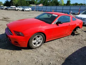 Ford Mustang 3.7L 6 2014