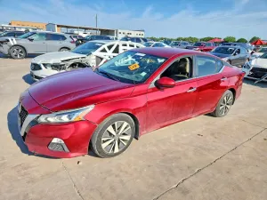 Nissan Altima 2.5L 4 2021