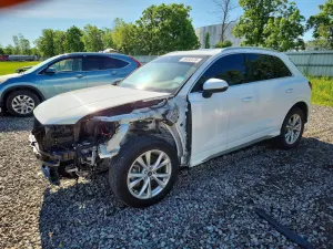 Audi Q3 2.0L 4 2023
