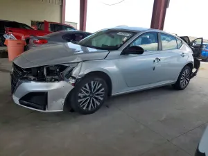 Nissan Altima 2.5L 4 2025