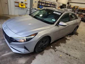 Hyundai Elantra 2.0L 4 2021
