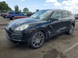 Porsche Cayenne 4.8L 8 2011