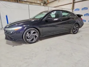 Hyundai Elantra 2.0L 4 2025