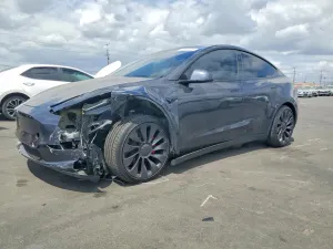 Tesla Model Y 2024