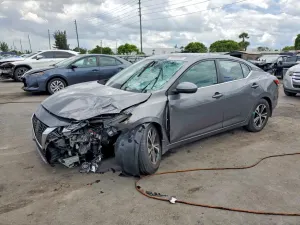 Nissan Sentra 2.0L 4 2023