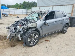 Mitsubishi Outlander 2.0L 4 2025