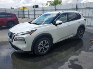 Nissan Rogue 2.5L 4 2021