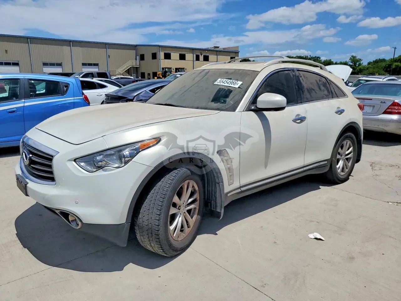 Infiniti FX 3.7L 6 2013