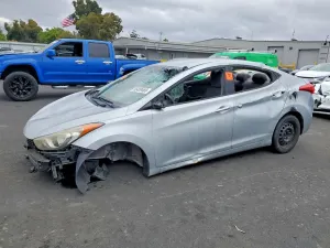 Hyundai Elantra 1.8L 4 2012