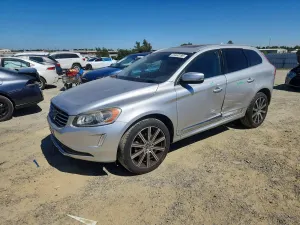 Volvo XC60 2.0L 4 2016