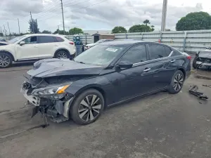 Nissan Altima 2.5L 4 2021