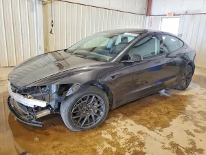 Tesla Model 3 2025