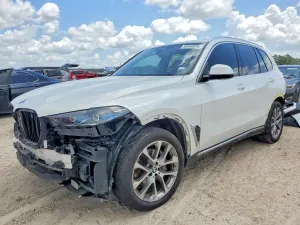 BMW X5 3.0L 6 2024