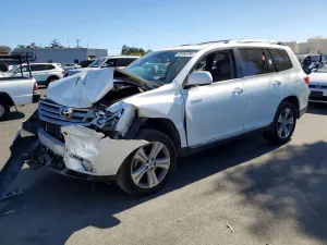Toyota Highlander 3.5L 6 2013